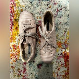 TOMMY HILFIGER Blush Pink Lace-Up Logo Sneakers SIZE 8.5